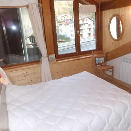 Apartment Spacieux Duplex Renove 2 Pieces, Centre Brides-les-bains, Proche Parc Thermal, Parking Inclus - Fr-1-512-5 *